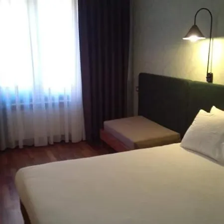 Hotel My Roomi
