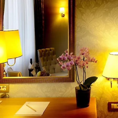 Hotel My Roomi 4*